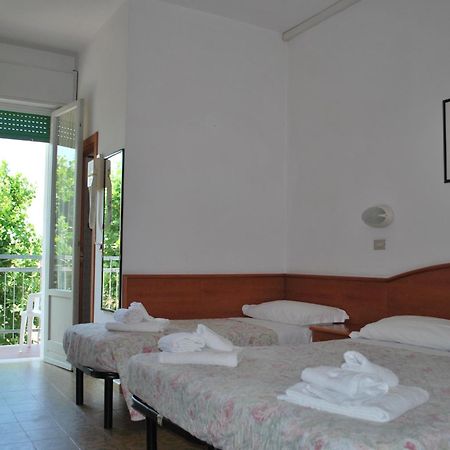 Hotel Villa Verde San Mauro Mare Екстериор снимка