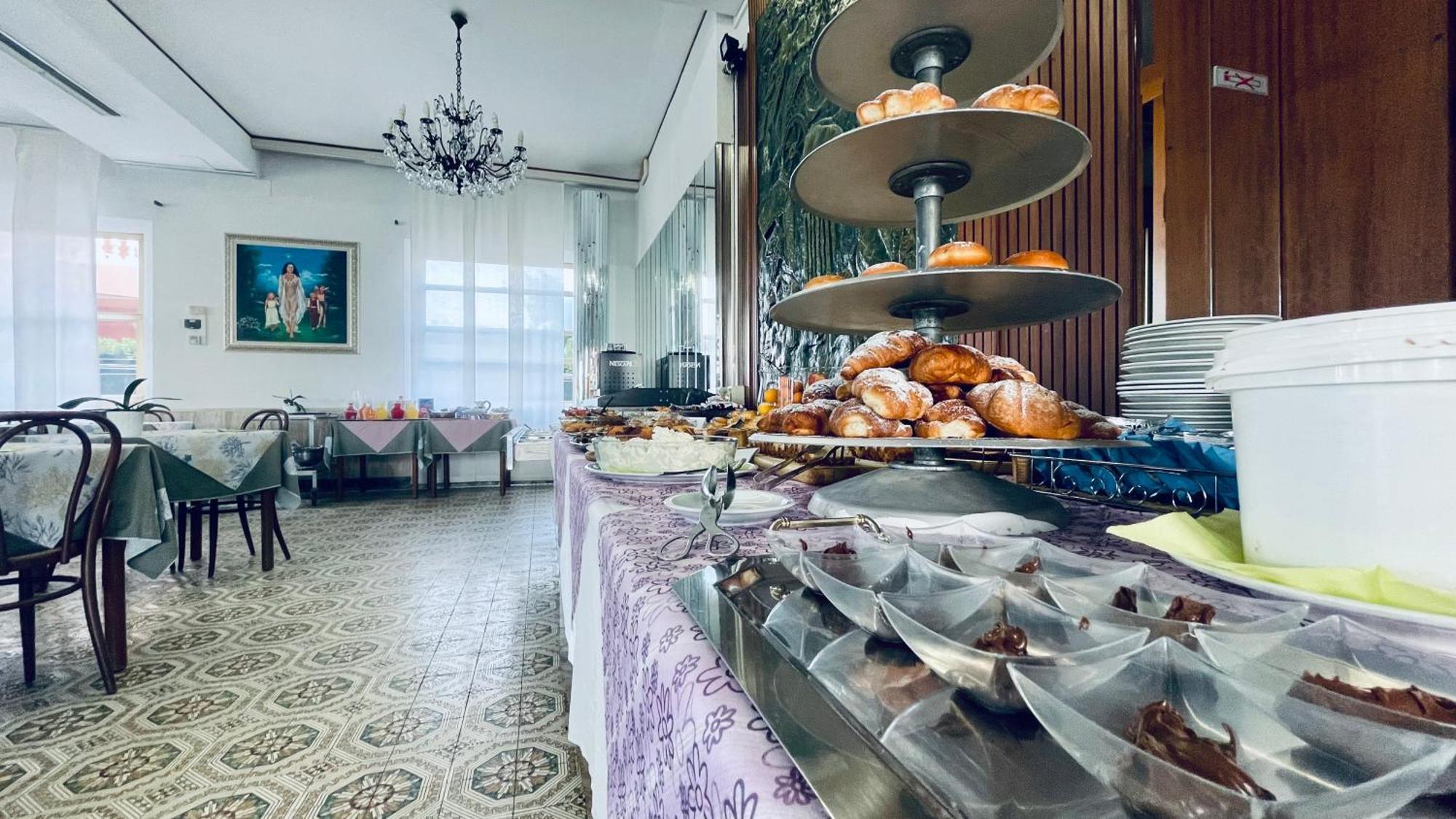 Hotel Villa Verde San Mauro Mare Екстериор снимка