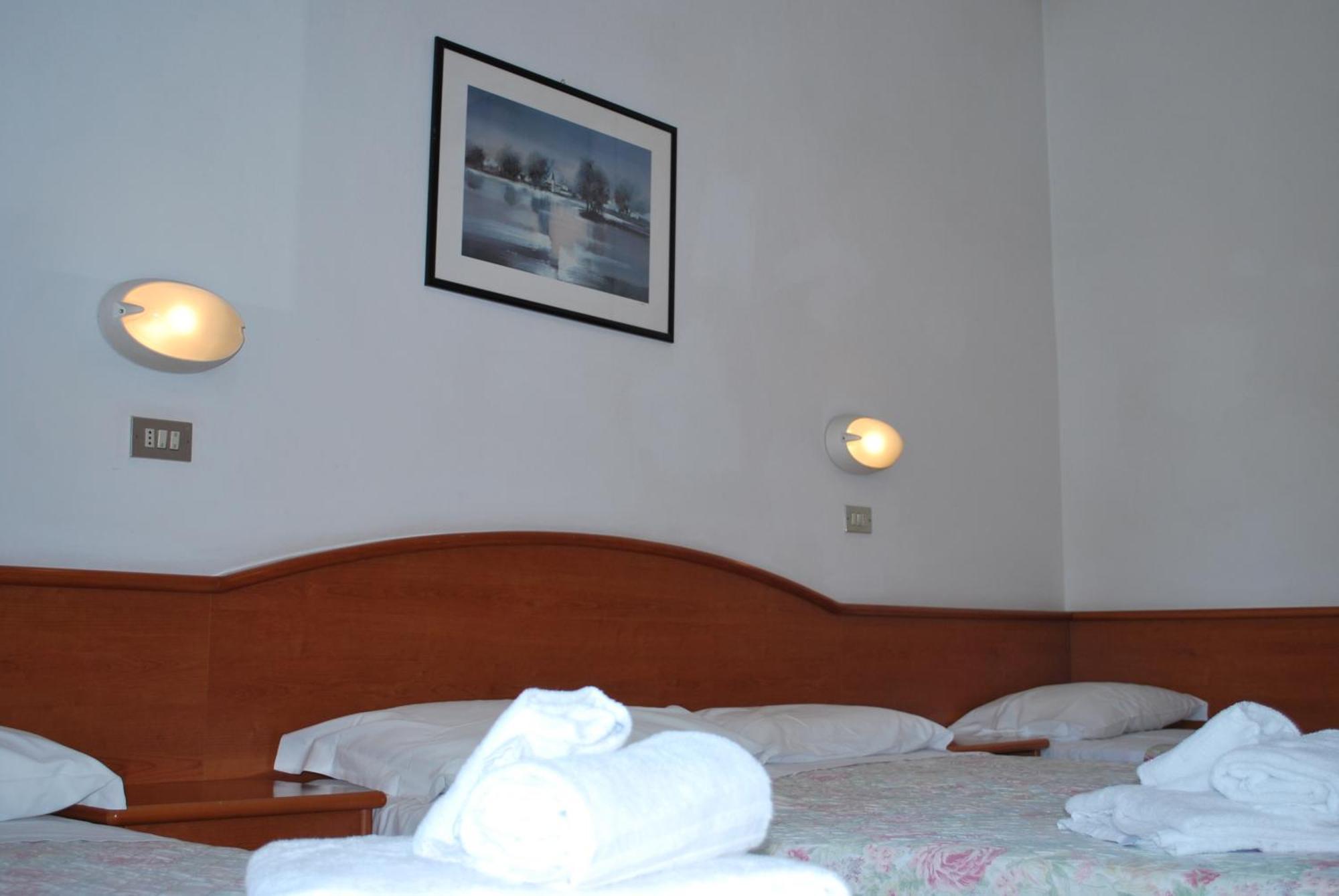 Hotel Villa Verde San Mauro Mare Екстериор снимка