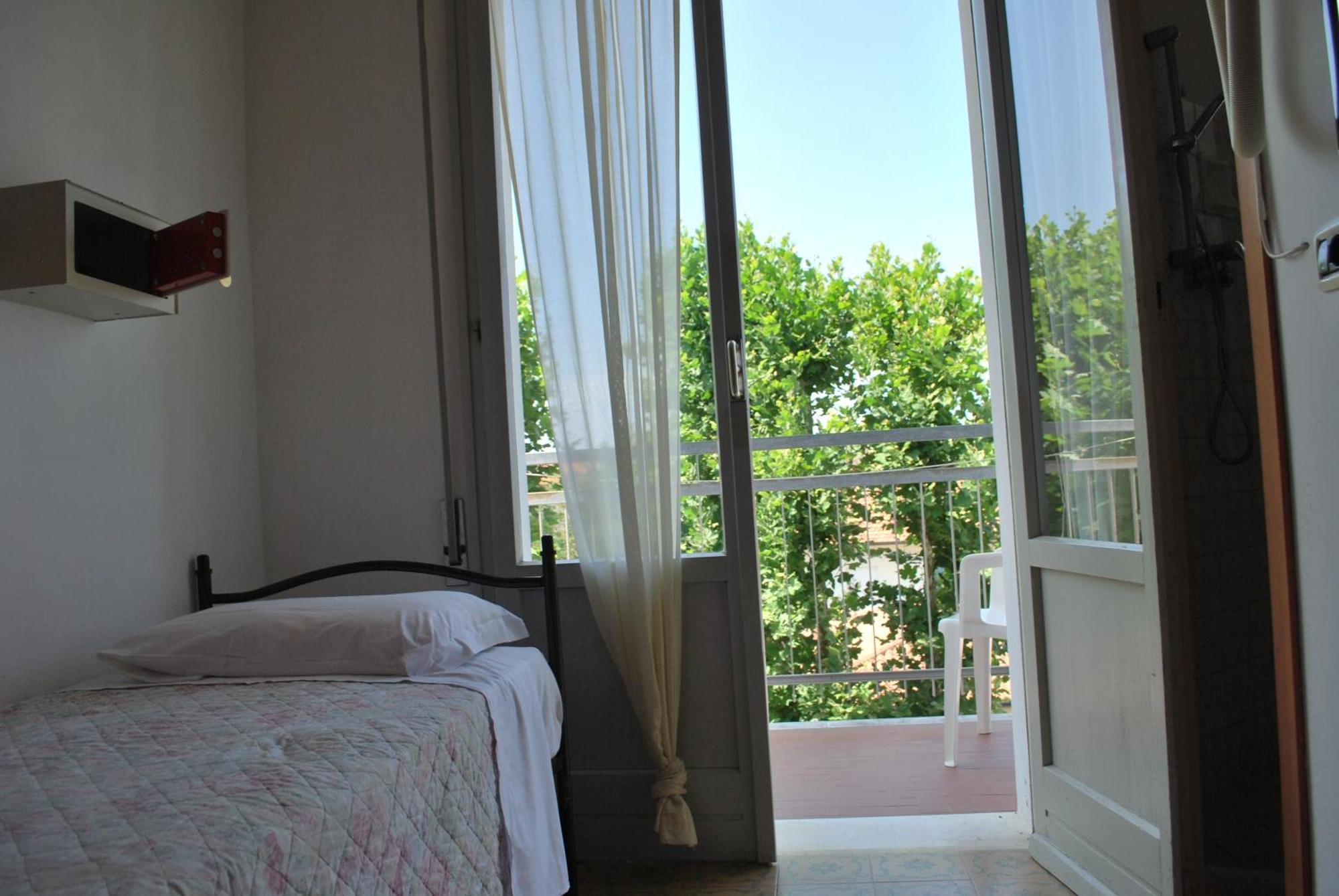 Hotel Villa Verde San Mauro Mare Екстериор снимка