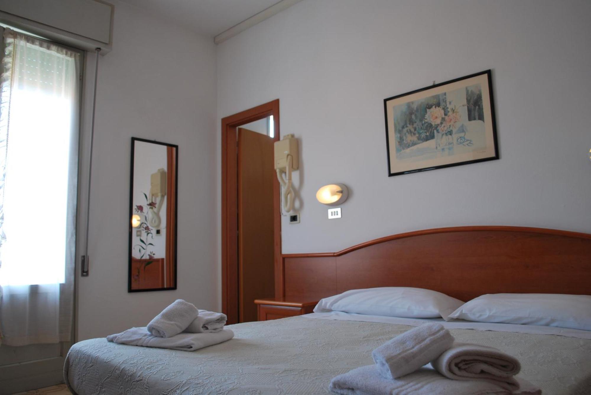 Hotel Villa Verde San Mauro Mare Екстериор снимка
