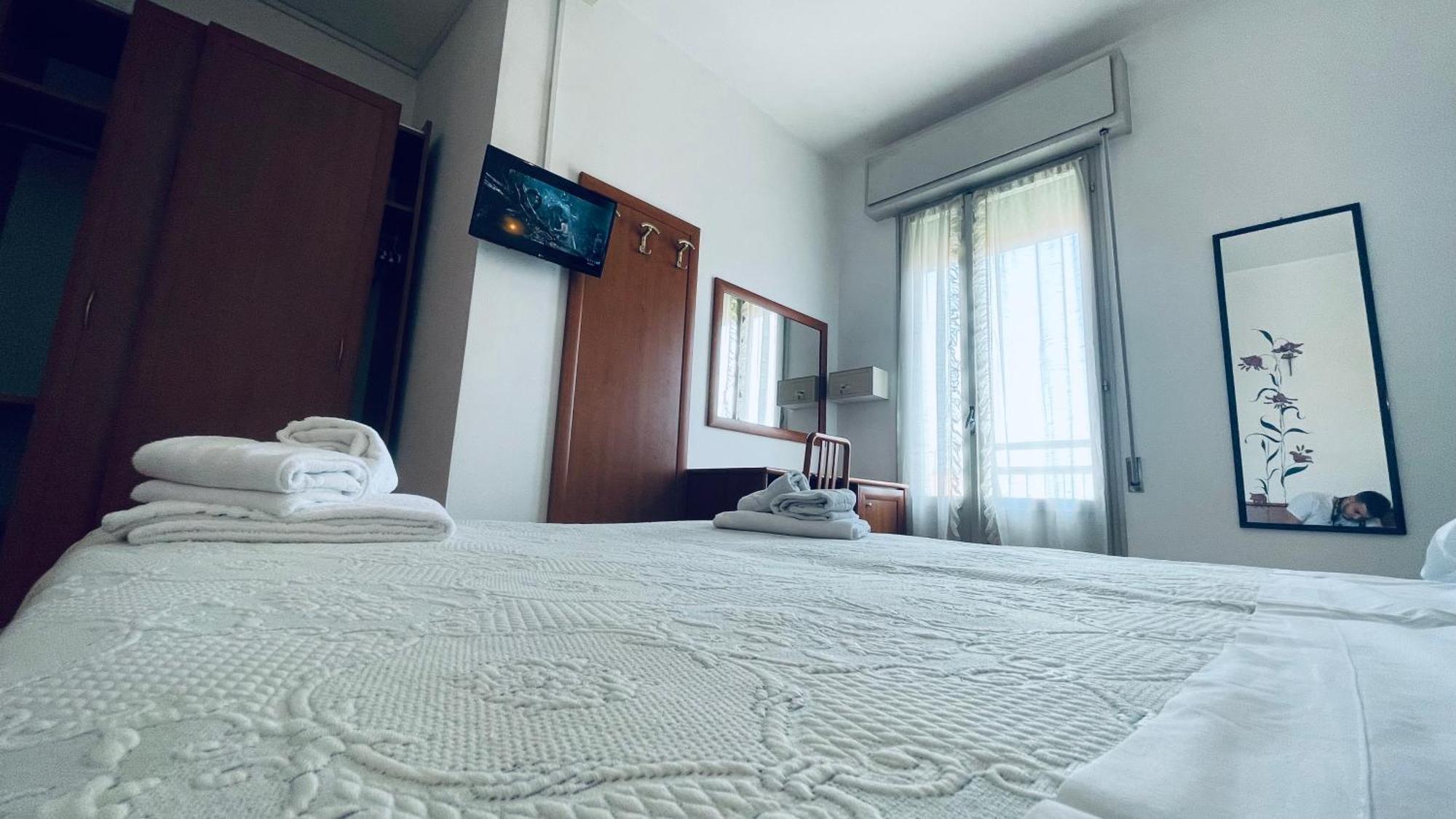 Hotel Villa Verde San Mauro Mare Екстериор снимка