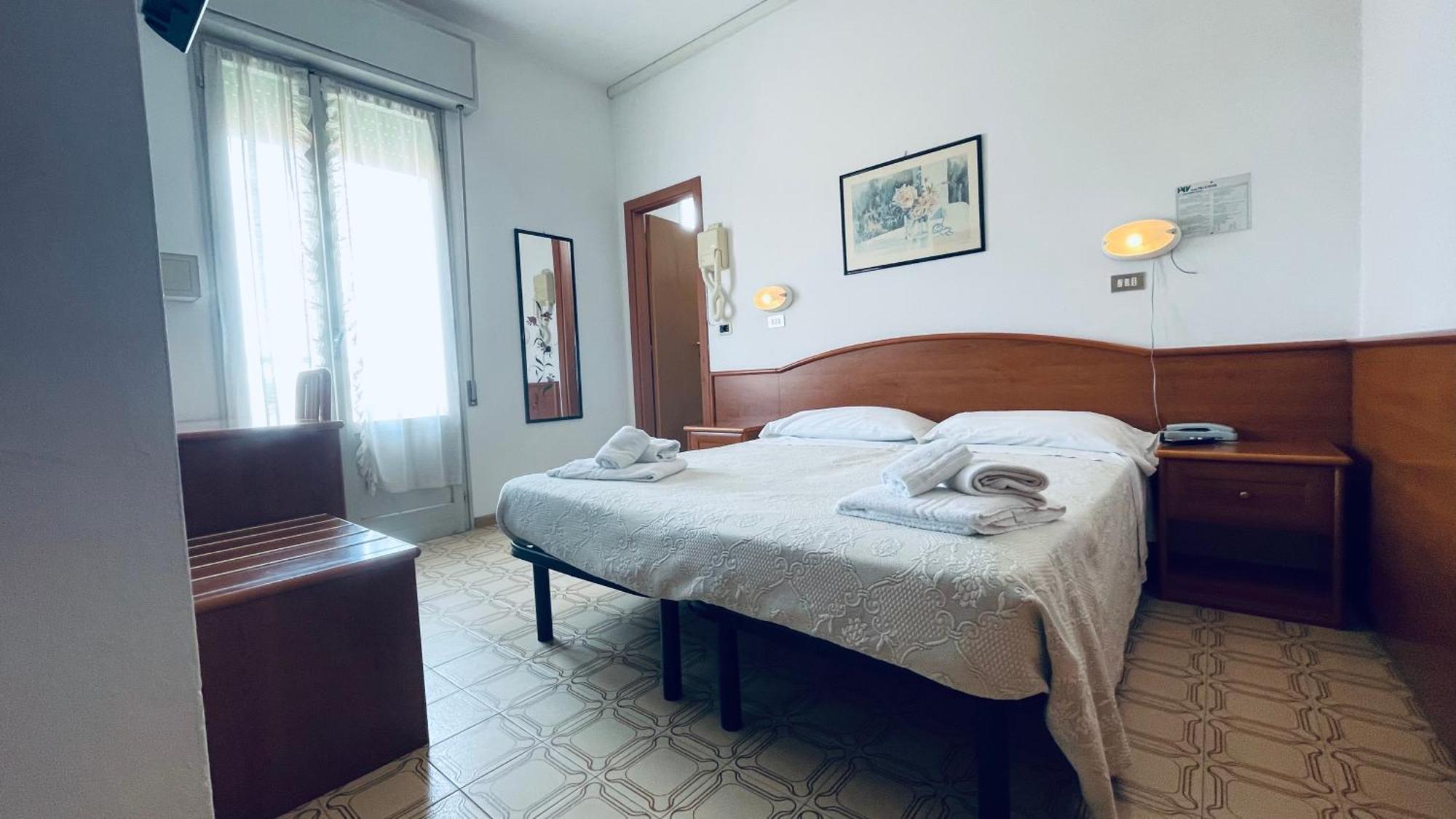 Hotel Villa Verde San Mauro Mare Екстериор снимка
