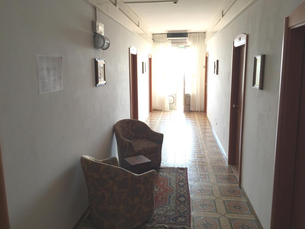 Hotel Villa Verde San Mauro Mare Екстериор снимка